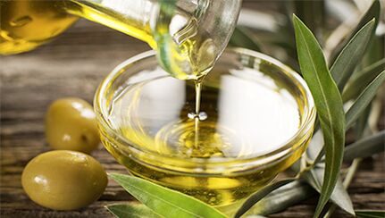 Az olívaolaj fontos termék a mediterrán diéta napi menüjében. 